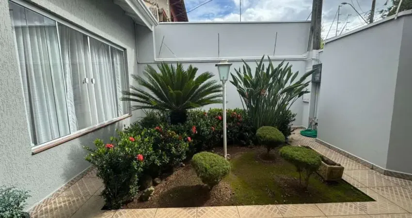 Imperdível: Casa à venda em Indaiatuba-SP, Jardim Regina, 3 quartos, 1 suíte, 2 vagas de garagem, 164,62 m².