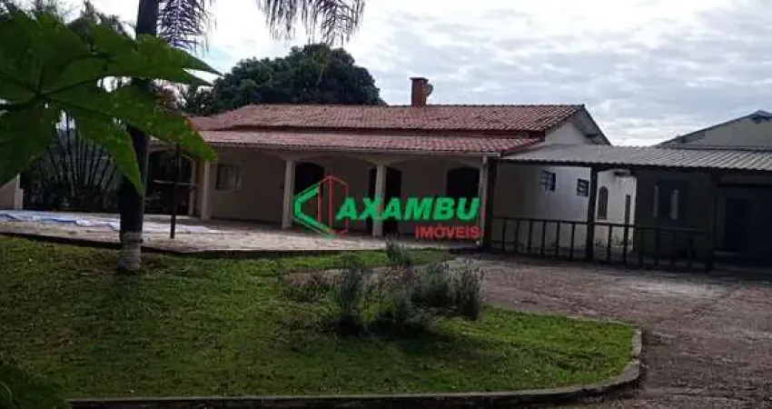 Chácara  para Locação bairro Caxambu - 4 quartos, 2 salas, 2 banheiros - 250m² de Área
