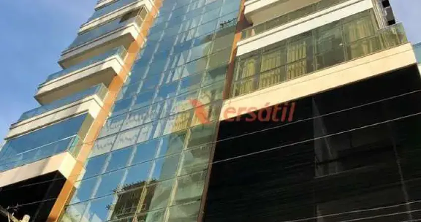 4 suítes sendo 1 master na quadra do mar, meia praia, itapema - sc