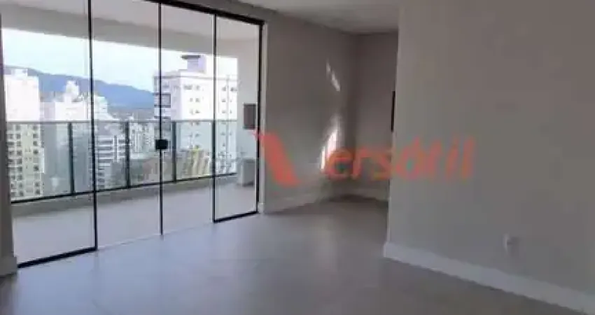 Apartamento com 3 quartos à venda na Rua 236, 400, Meia Praia, Itapema