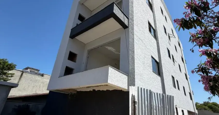 Vende-se Apto com 02 dorm. Salão de festas e elevador João Costa Joinville.