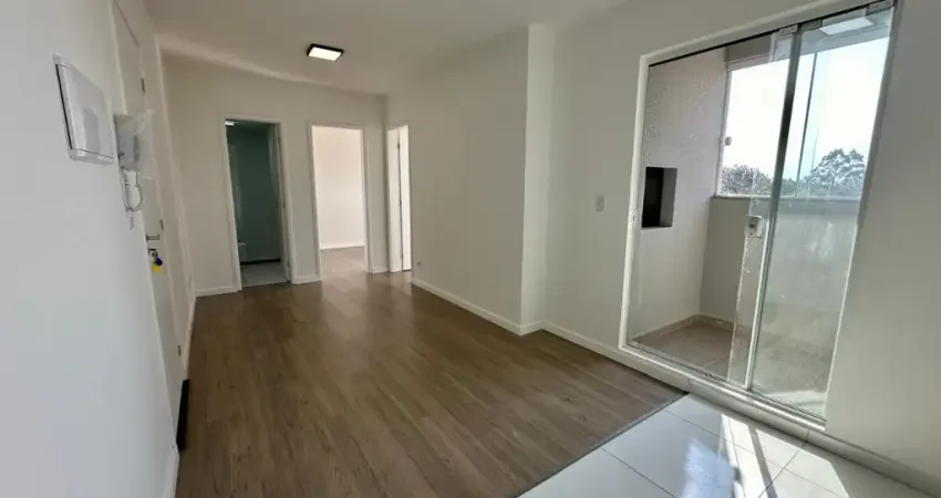 Apartamento ao lado do Supermercado Condor do Costeira (valor incluso condomínio)