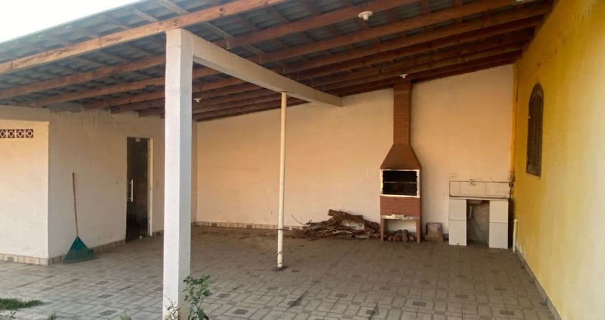 Casa com 3 quartos para alugar na Rua Pedro de Alcântara Meira, 100, Fazenda Velha, Araucária