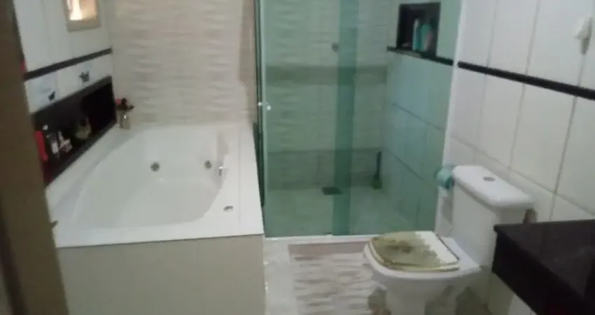 CASA DUPLEX - 146 m² - 03 DORMITÓRIOS - SUITE - VARANDA - VAGA