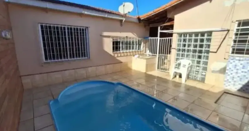 CASA LINEAR - 120 m² - 02 DORMITÓRIOS - SUITE - QUINTAL