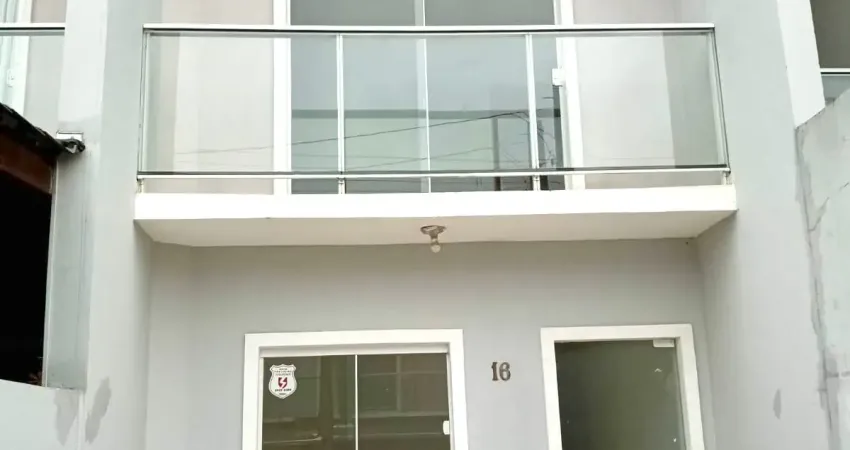 Ótimo sobrado geminado à venda no parque guarani em joinville