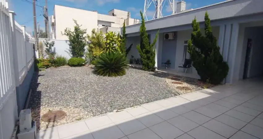 Casa com 4 quartos à venda no Centro, Navegantes 