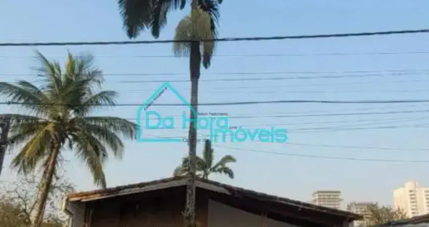 Casa com 4 quartos à venda no Centro, Mongaguá 