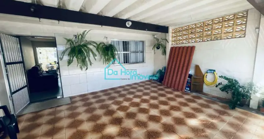 Casa com 3 quartos à venda no Jardim Aguapeu, Mongaguá