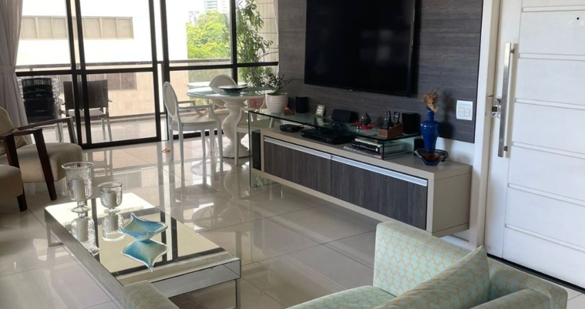 Apartamento de luxo 1 por andar em PARNAMIRIM!! 222 m² | 3 Vagas cobertas.