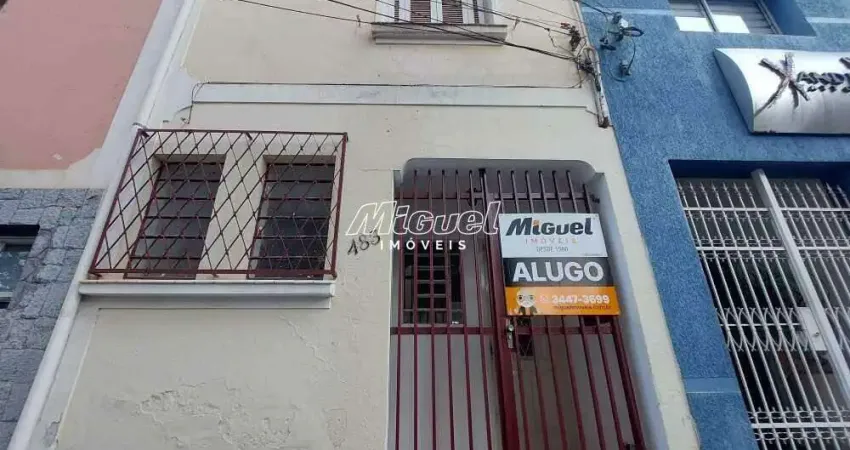 Casa com 2 quartos para alugar na Rua Benjamin Constant, Centro, Piracicaba