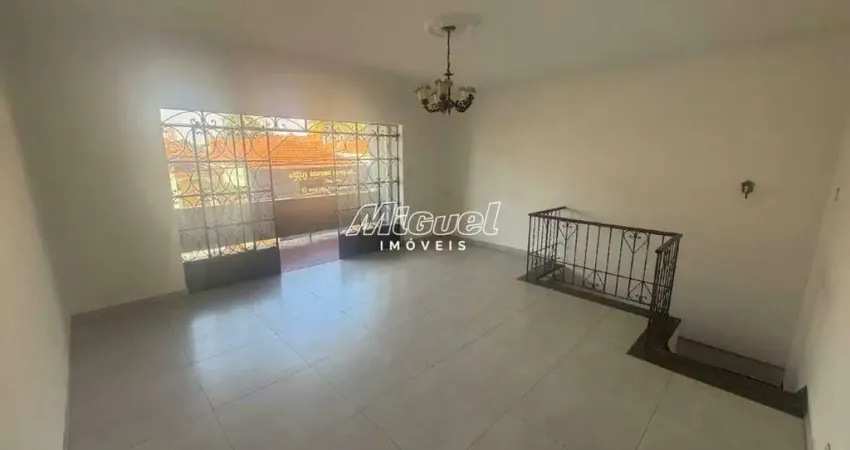Casa com 3 quartos à venda na Rua Moraes Barros, Centro, Piracicaba
