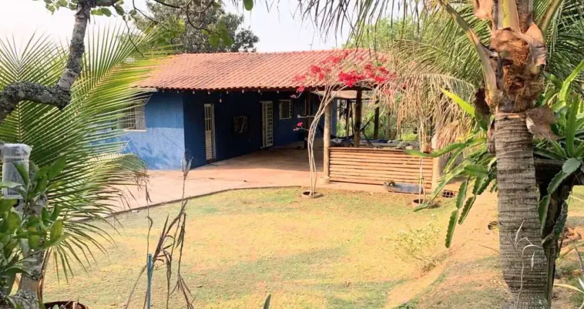 Sítio à venda no parque das varinhas em mogi das cruzes, sp, com 2 dormitórios, sendo 1 suíte.