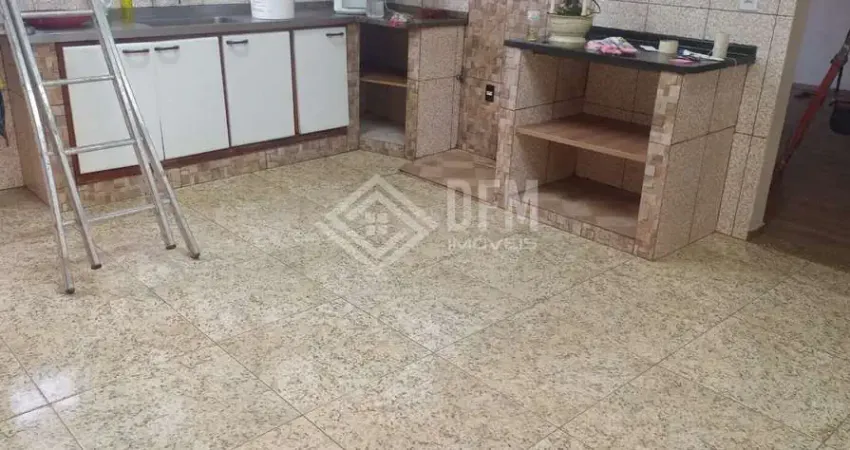Casa com 3 quartos para alugar na Avenida Prefeito Carlos Ferreira Lopes, 437, Vila Mogilar, Mogi das Cruzes