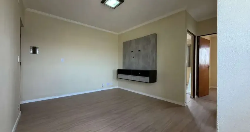 Apartamento recém-reformado com 2 quartos e fechadura digital – privacidade e conforto em poá