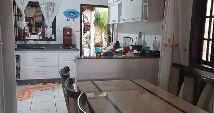 Sobrado com 3 dormitórios e área gourmet – mogi das cruzes/sp