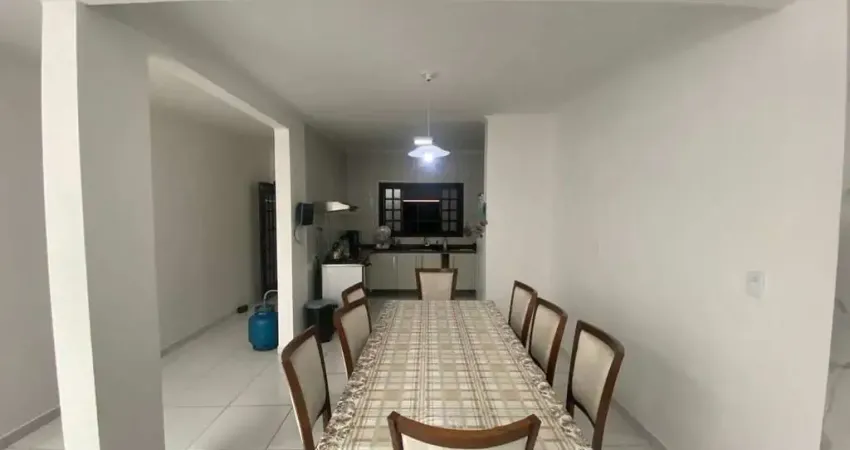 Oportunidade imperdível: casa térrea + loja comercial de moda feminina pronta para atuar