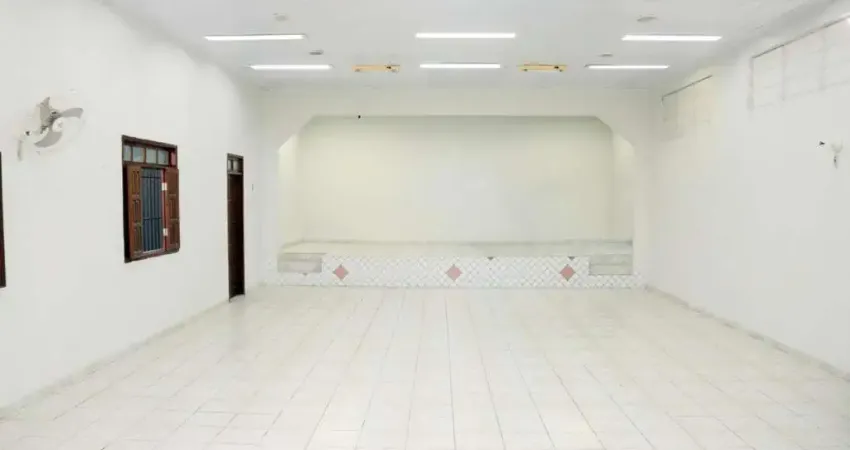 Sala Comercial para Venda em Teixeira de Freitas, Vila Caraípe, 1 dormitório, 2 banheiros