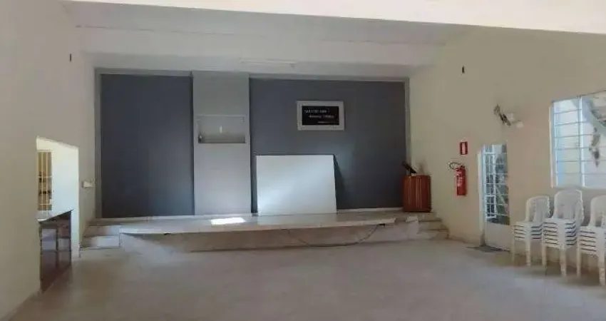 Sala Comercial para Venda em Vespasiano, Nova York, 2 dormitórios, 2 banheiros
