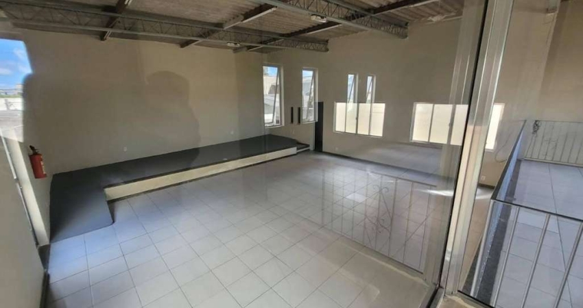 Imóvel Comercial para Venda em São Pedro da Aldeia, São José, 1 dormitório, 2 banheiros