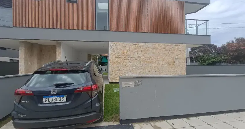 Casa à venda na Travessa Iracema das Chagas Pires, 221, Campeche, Florianópolis