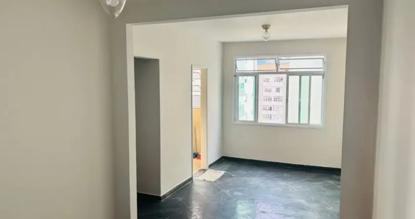 Apartamento com 1 dormitório no José Menino, Valor R$330.000,00