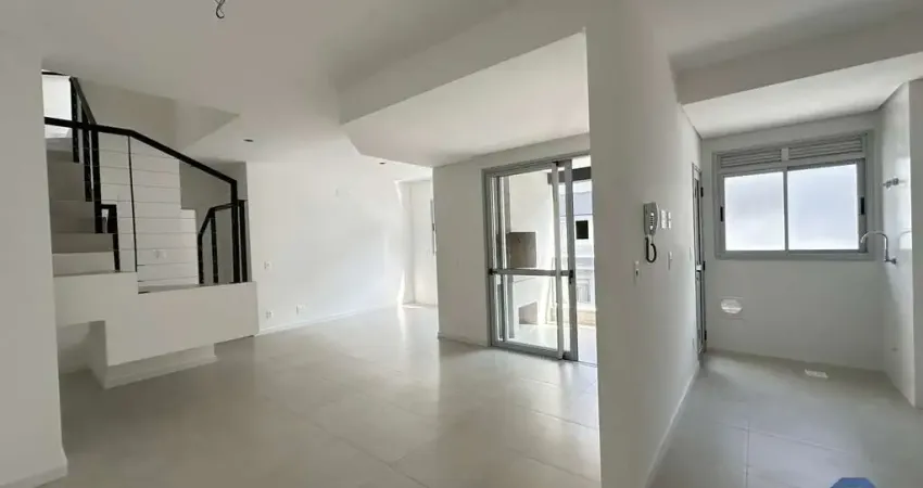 Duplex de 2 dormitórios sendo 1 suíte e 2 vagas no Estreito. Now By Lumis.