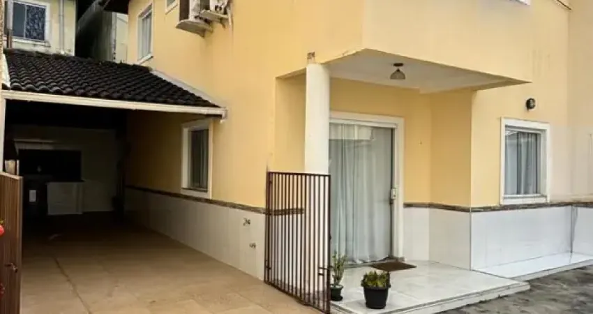 Excelente casa 3 quartos - duplex em ipitanga condomínio a 3 minutos da praia de ipitanga