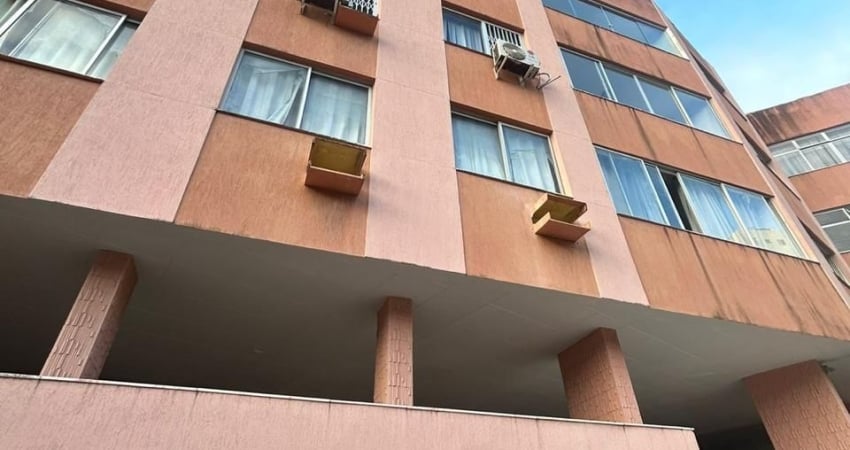 3 Quartos com Dependência na Pituba - Av Paulo VI - Suite e Varanda