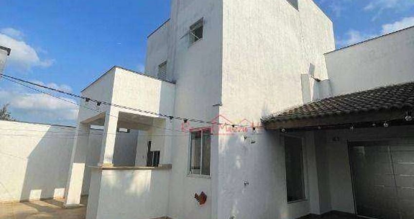 Sobrado com 2 dormitórios para alugar por R$ 2.900,00/mês - Centro Residencial - Arujá/SP