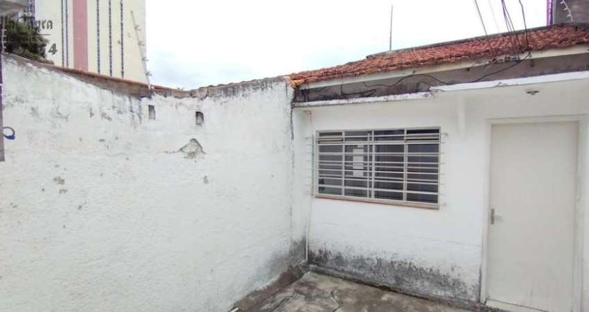 Edícula para Locação em São José dos Campos, Centro, 2 dormitórios, 1 banheiro