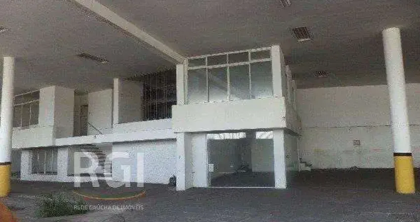 Predio para Venda - 2700m², 0 dormitórios, São João