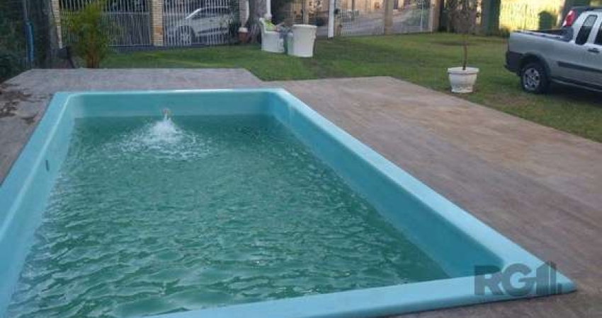 Casa Para Venda Com Amplo Pátio e Piscina