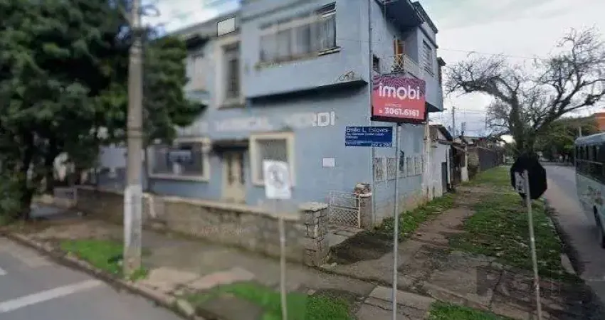 Casa à venda na Avenida General Emílio Lúcio Esteves, 292, Santa Maria Goretti, Porto Alegre