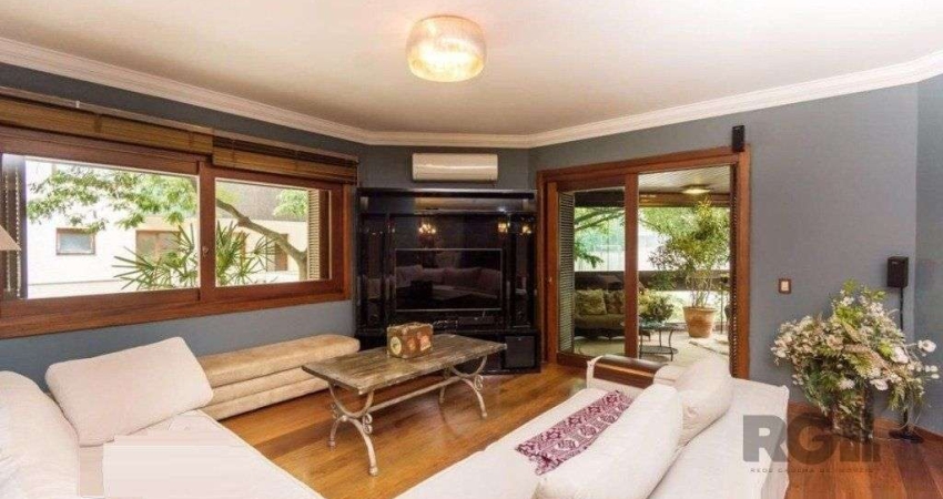 Vende-se luxuoso apartamento 3 quartos com suíte, com dependência completa, 2 va