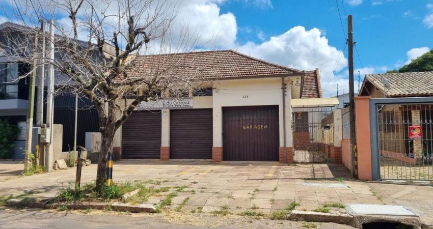 Casa com 3 quartos à venda na Rua Ângelo Dourado, 220, Anchieta, Porto Alegre