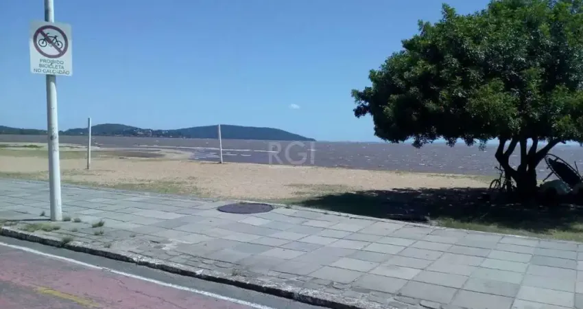 Casa com 1 quarto à venda na Avenida Guarujá, 220, Guarujá, Porto Alegre