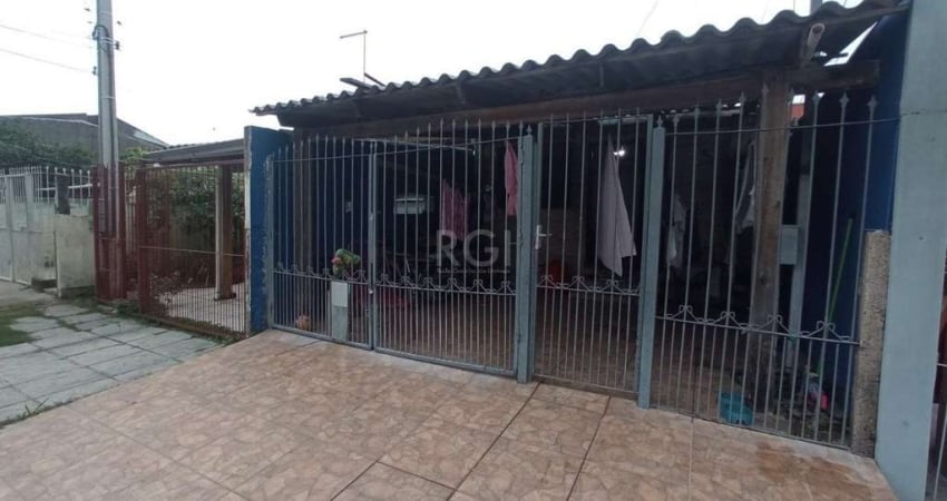 Casa no bairro Hípica - 3 dormitórios
