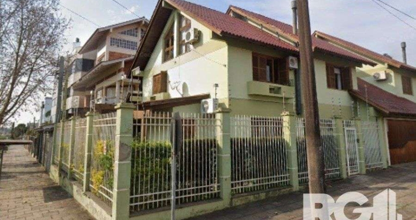Casa 4 dormitórios à venda Jardim Itu Porto Alegre/RS