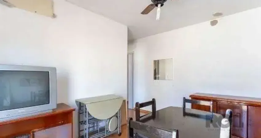 Apartamento no Passo D'areia de 1 dormitório e vaga