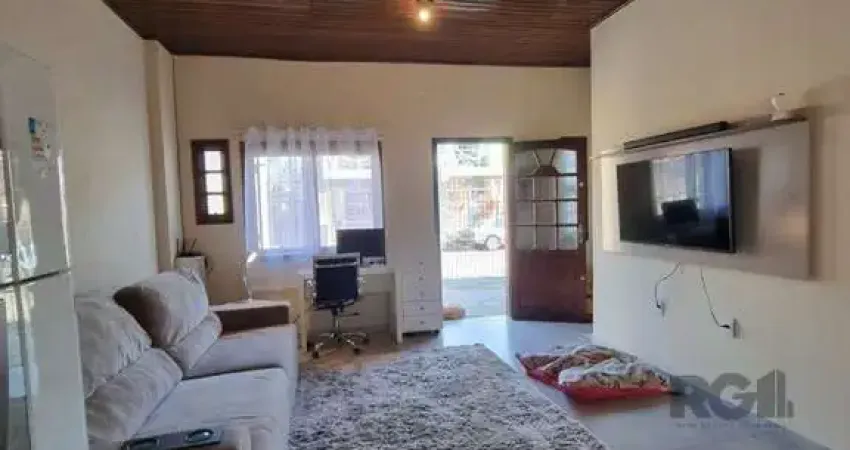 Casa com 3 quartos à venda na Travessa Isidoro José Lopes, 83, Sarandi, Porto Alegre