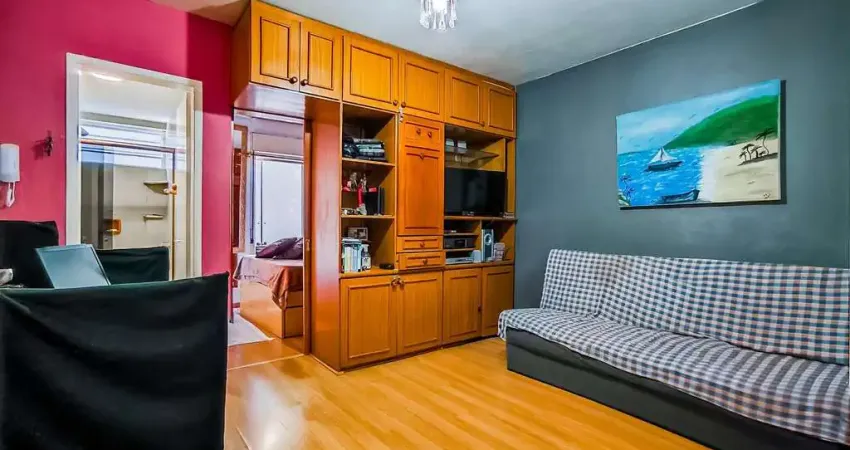 Apartamento de 1 dormitório com sacada na Barão do Gravataí, Menino Deus