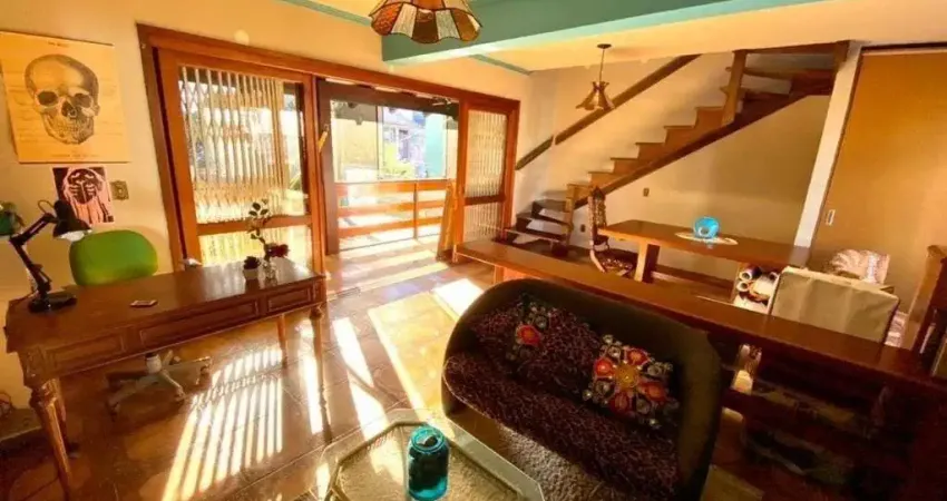 Casa para Venda - 263m², 3 dormitórios, sendo 1 suites, 3 vagas - Higienópolis