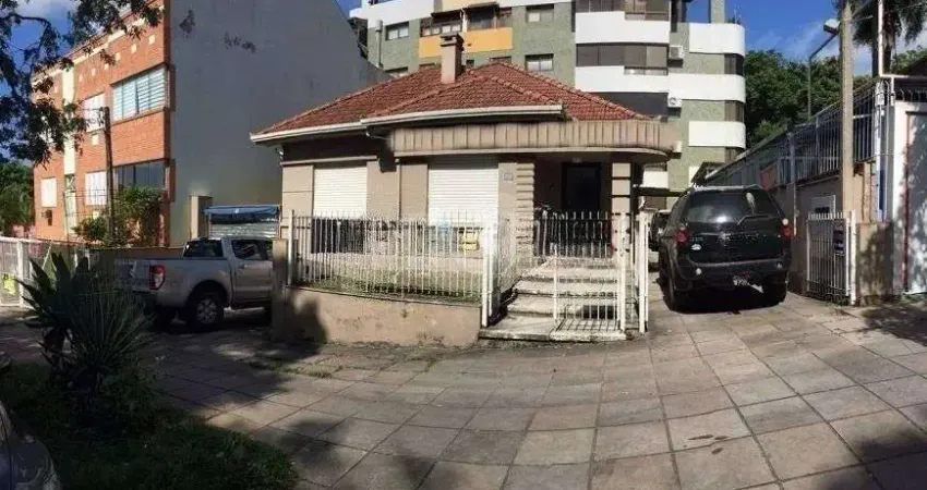 Casa 2 dormitórios à venda Petrópolis Porto Alegre/RS