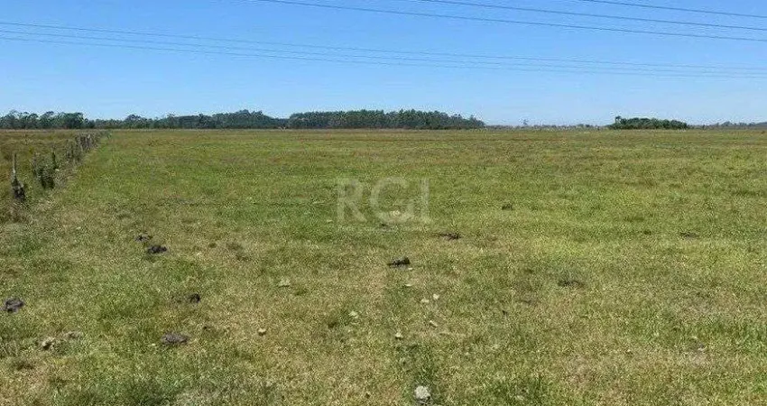 Terreno à venda na Rua Itu, 600, Balneário Figueirinha, Arroio do Sal