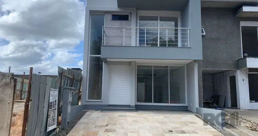 Excelente sobrado de 150m² com 4 dormitórios e 2 vagas.