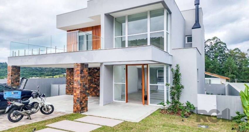 Casa Condominio para Venda - 292m², 4 dormitórios, sendo 4 suites, 2 vagas - Alp