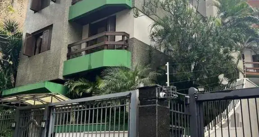 Cobertura para Comprar  com três dormitórios e uma suíte, duas vagas no bairro P