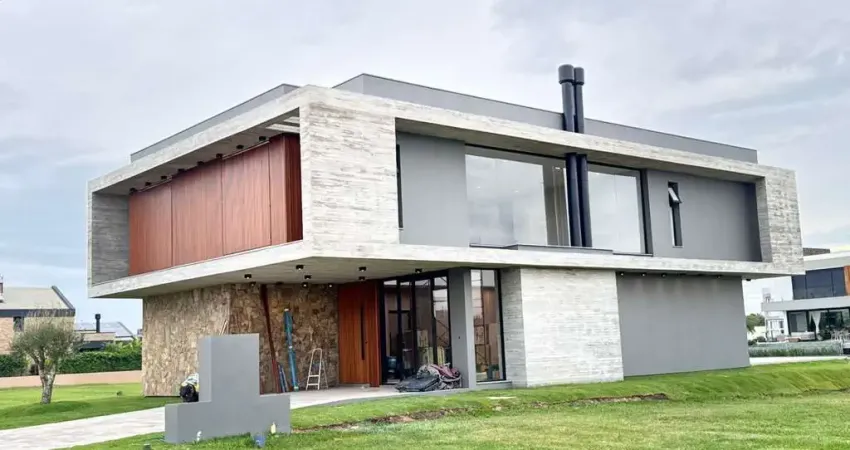 Casa Beira Lago, com área privativa 307,76M²/ por R$ 4.280.000 - Eldorado do Sul