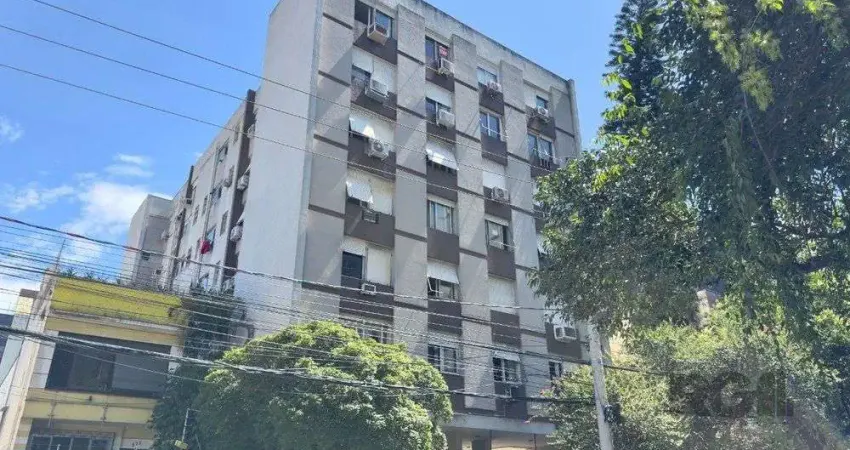 APARTAMENTO 3 DORMITÓRIOS COM SUÍTE E VAGA DE GARAGEM NO MIOLO DO CENTRO HISTÓRI